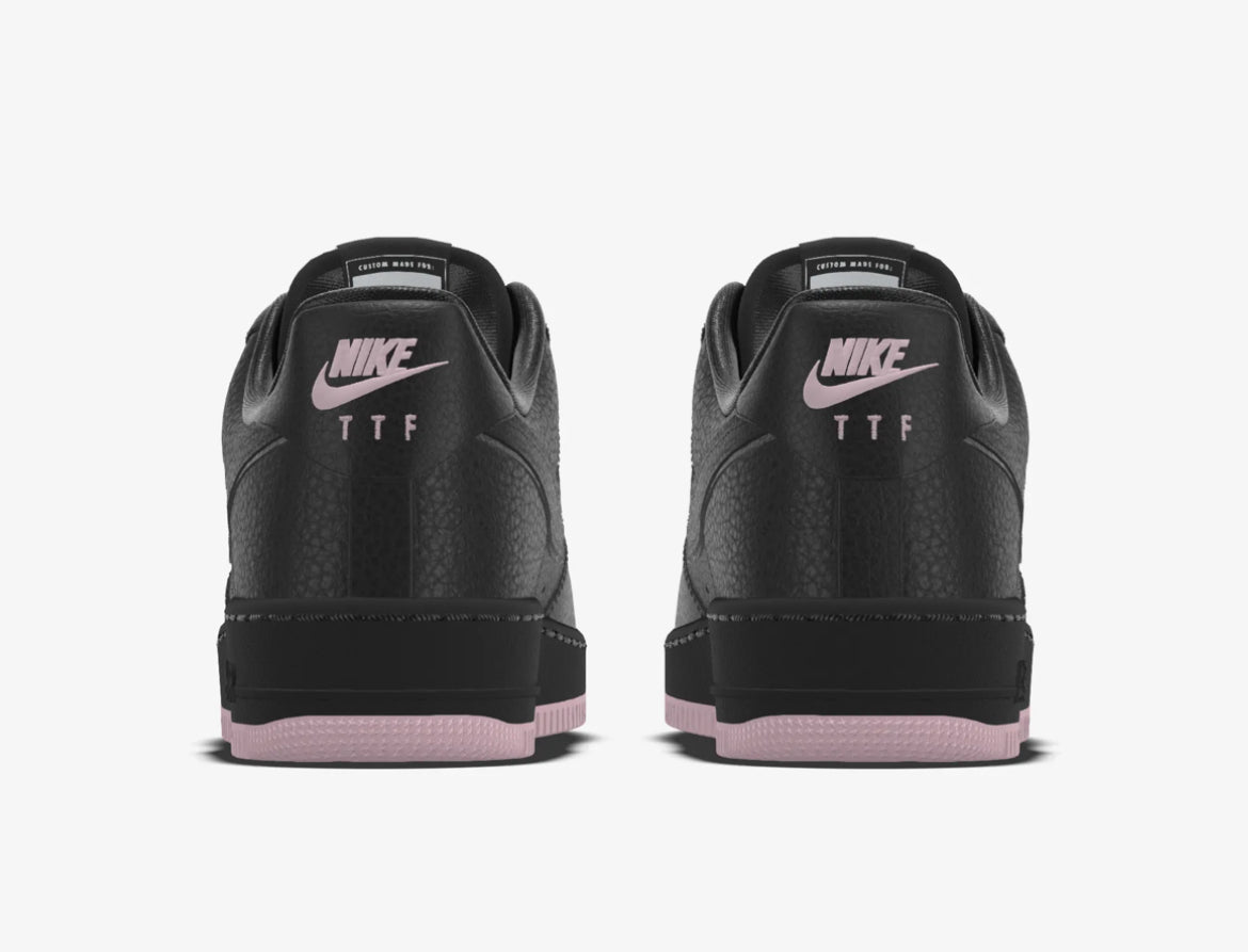 TTF BLK BubbleGum Nike AF1